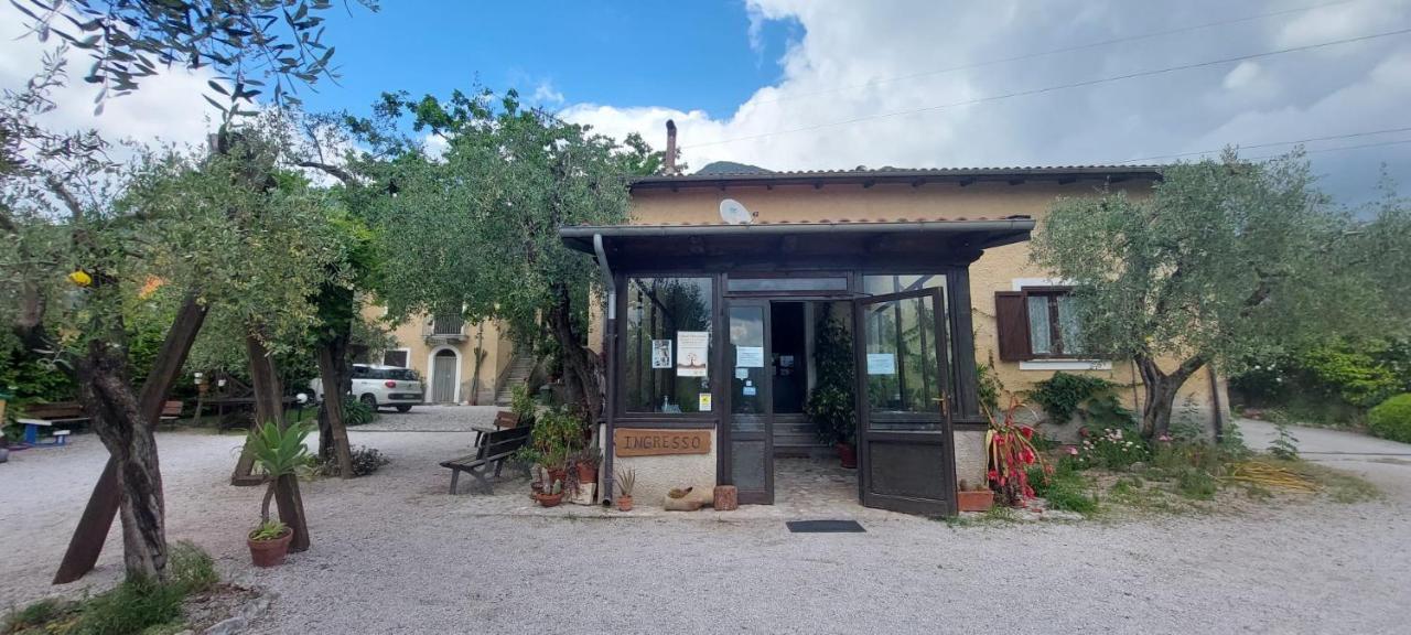 Agriturismo Macchiapiede Sala Consilina Bagian luar foto